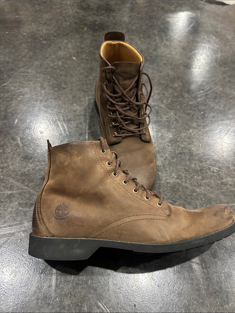 Timberland Men’s Brown Nubuck Chukka Lace-Up Boots